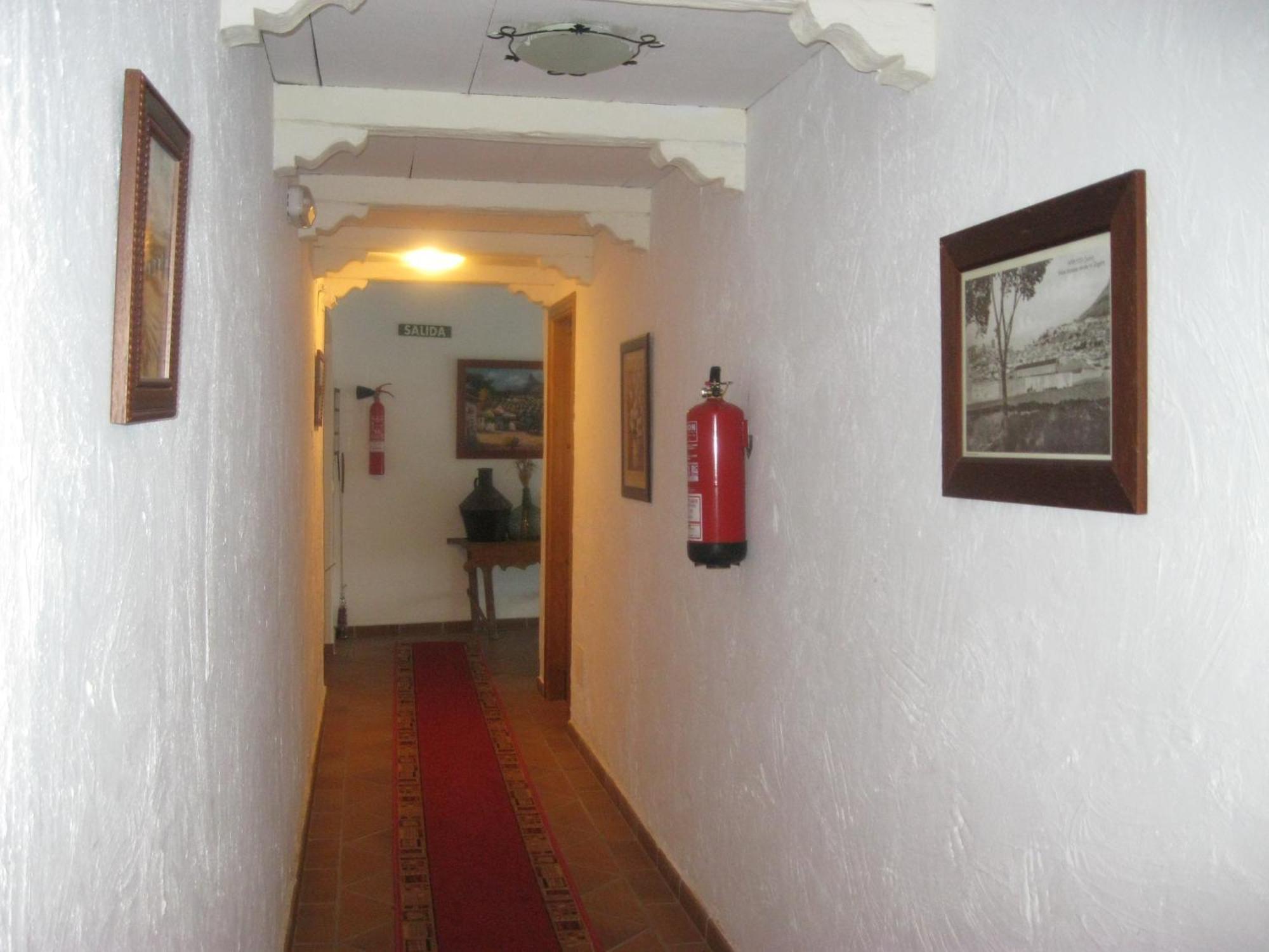 Hotel San Julian Burunchel Bagian luar foto