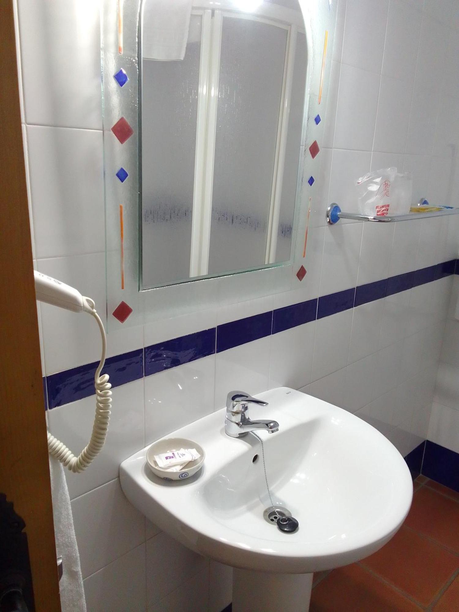 Hotel San Julian Burunchel Bagian luar foto