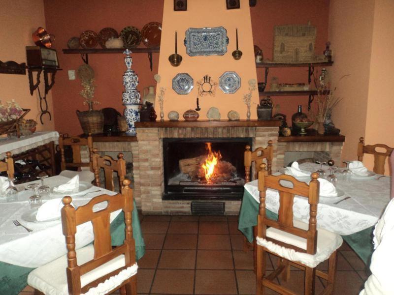 Hotel San Julian Burunchel Bagian luar foto