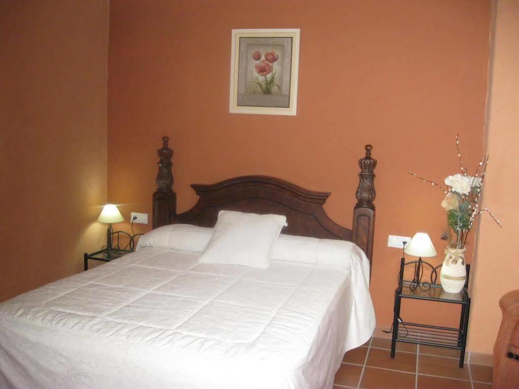Hotel San Julian Burunchel Bagian luar foto